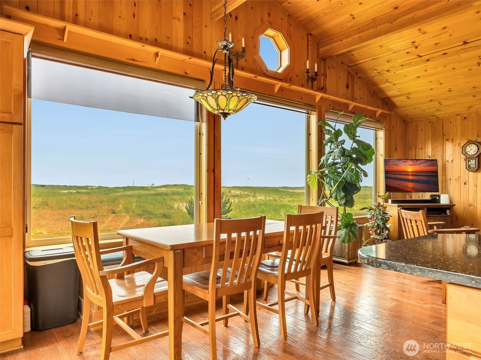 35305 & 35309 F Place Property Photo 16
