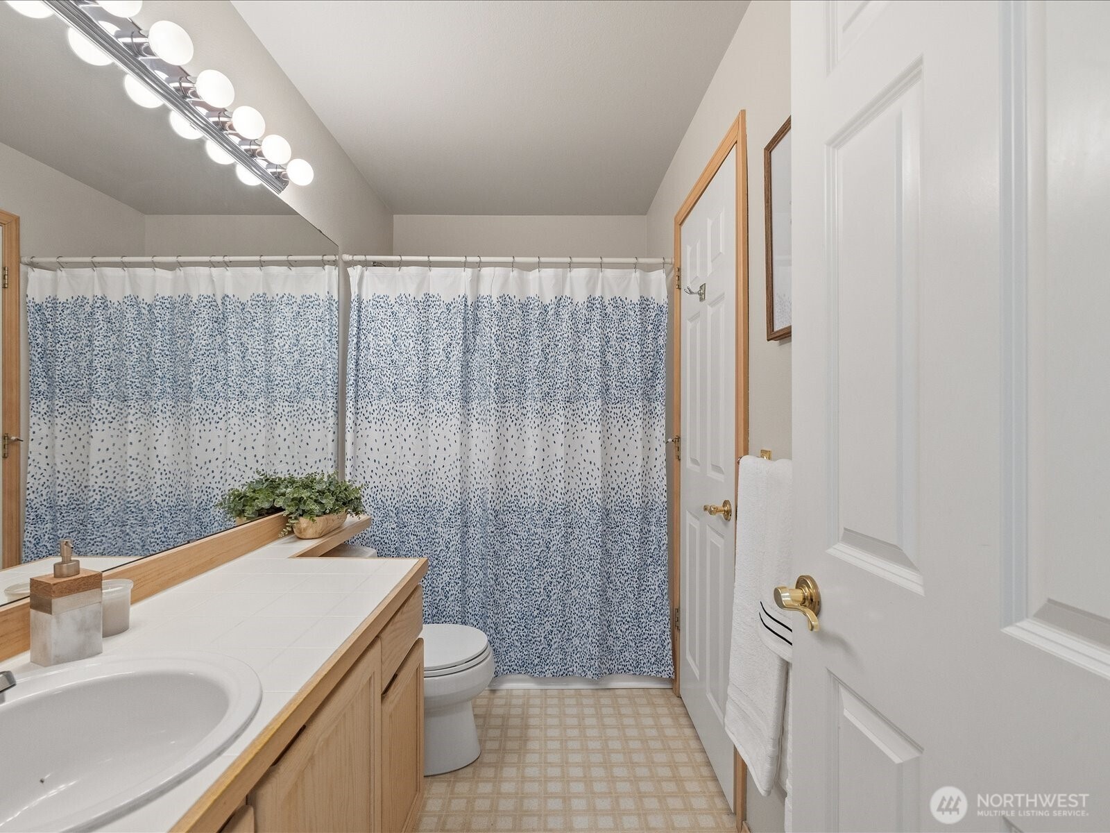11518 12th Avenue D304 Property Photo 10