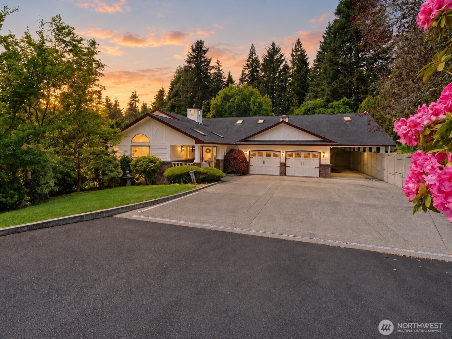 115 Reynvaan Drive Property Photo 1