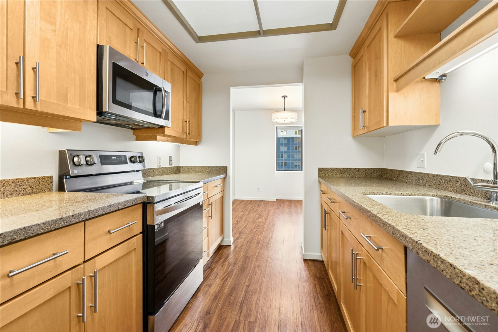 1301 Spring Street 8b Property Photo 11