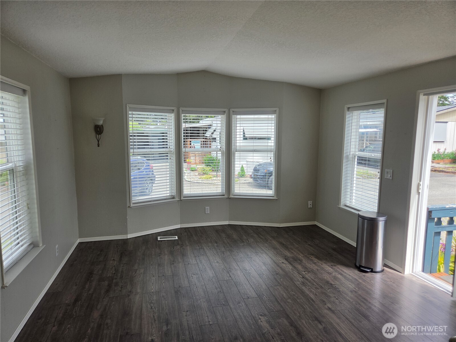 3702 Hunt Street 30 Property Photo 7