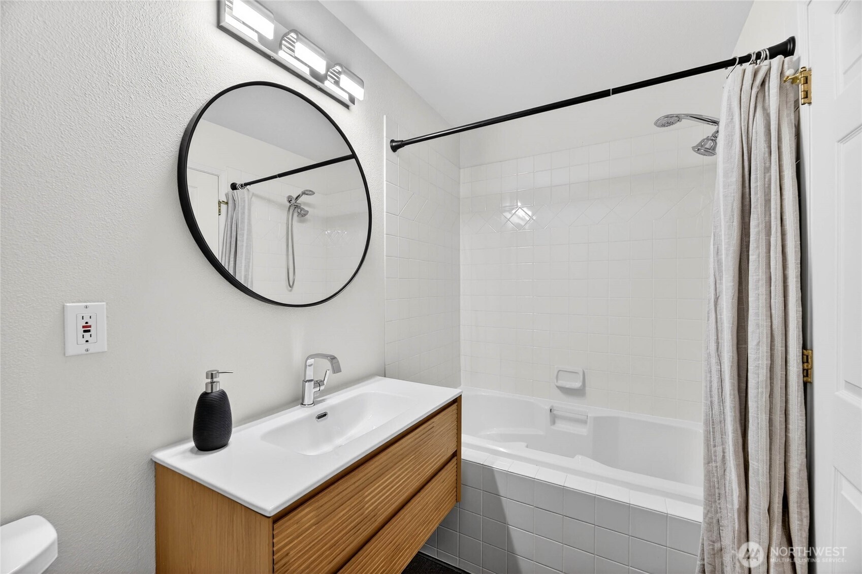 4457 44th Avenue 101 Property Photo 22
