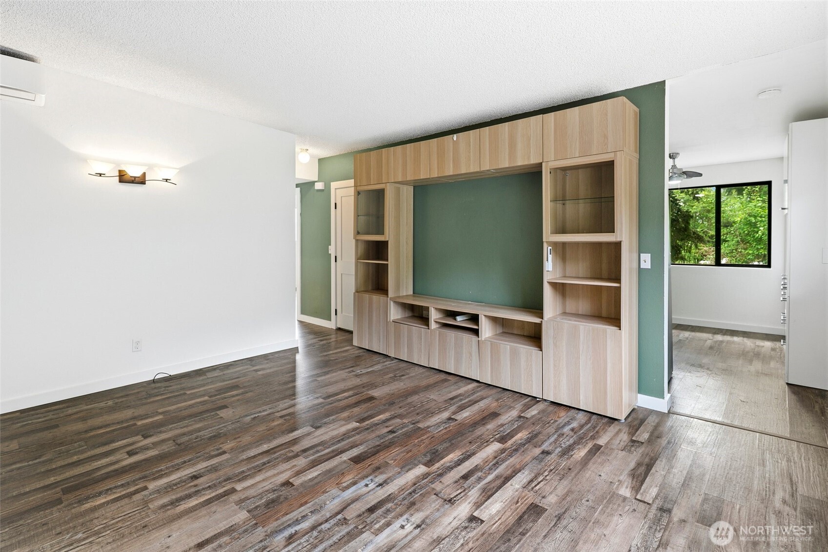 2320 Ravenna Street Property Photo 8