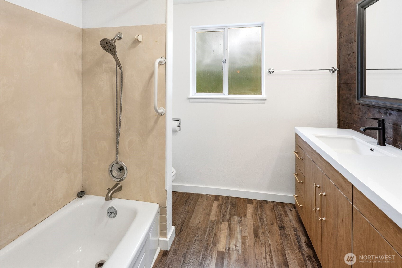 2320 Ravenna Street Property Photo 22