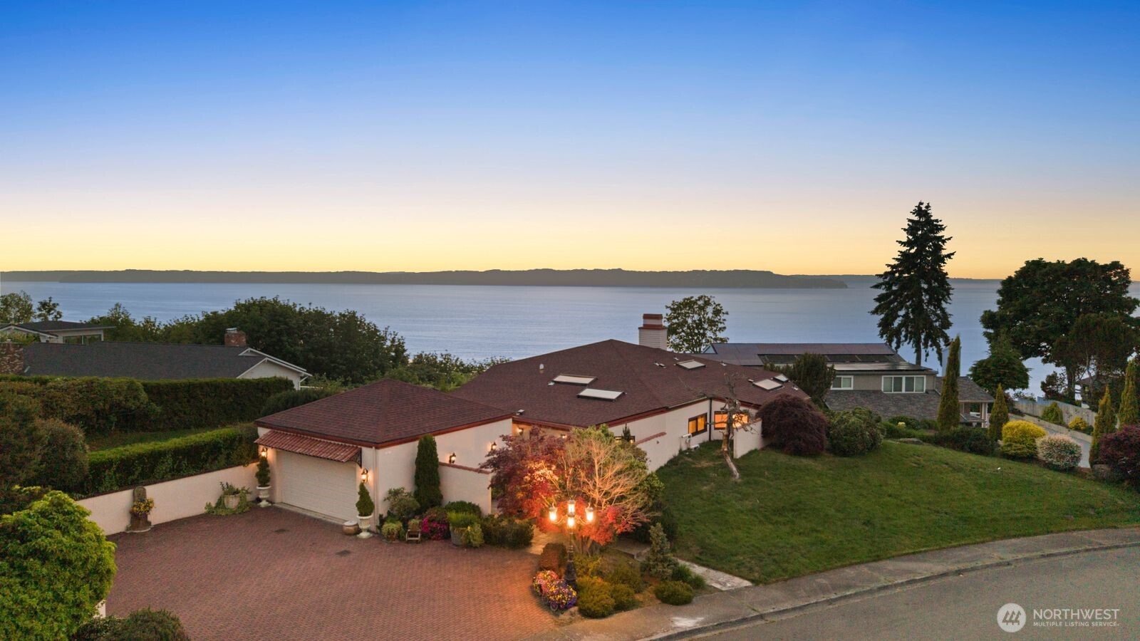 812 S Marine Hills Way Property Photo 3