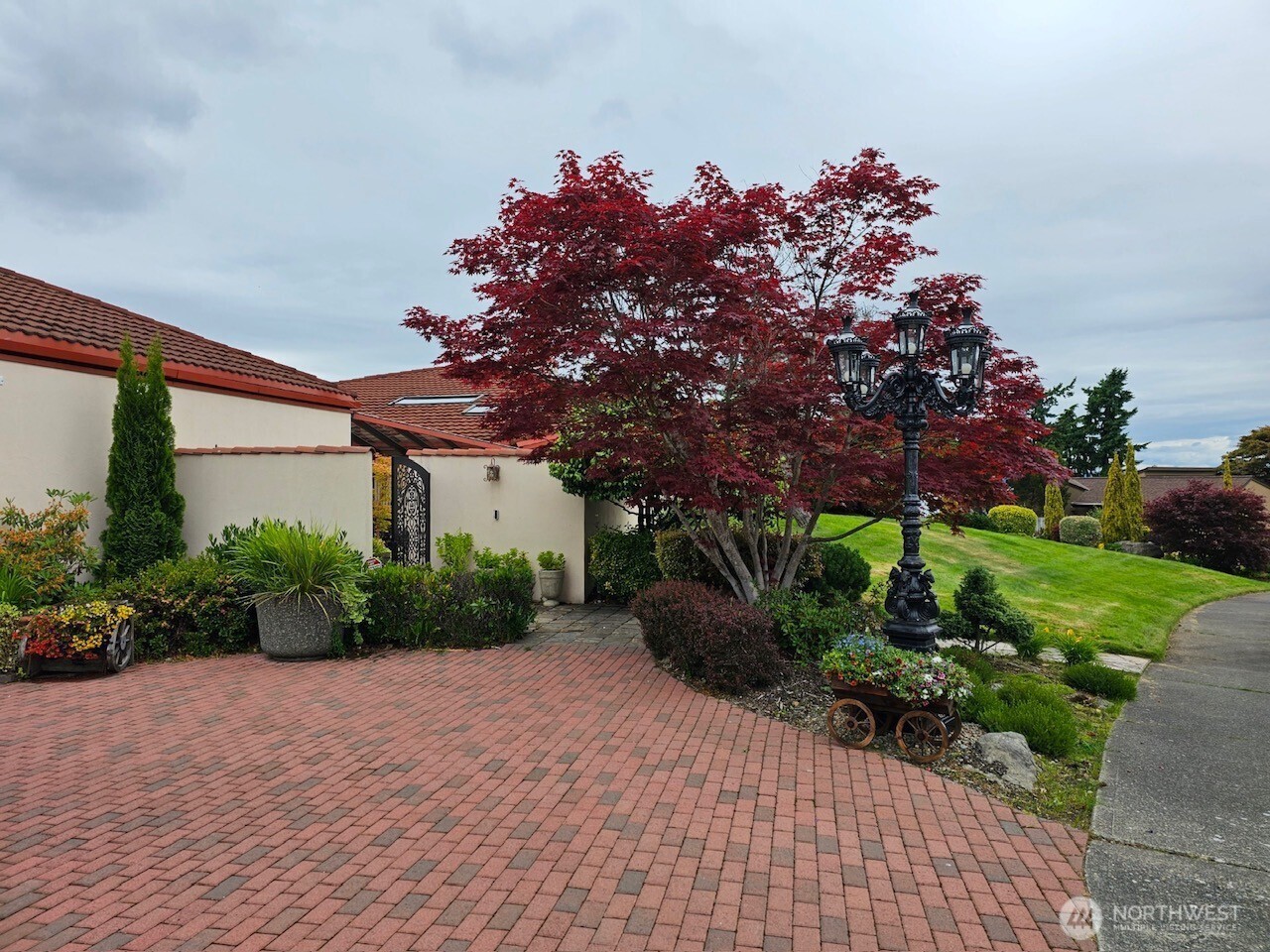 812 S Marine Hills Way Property Photo 5