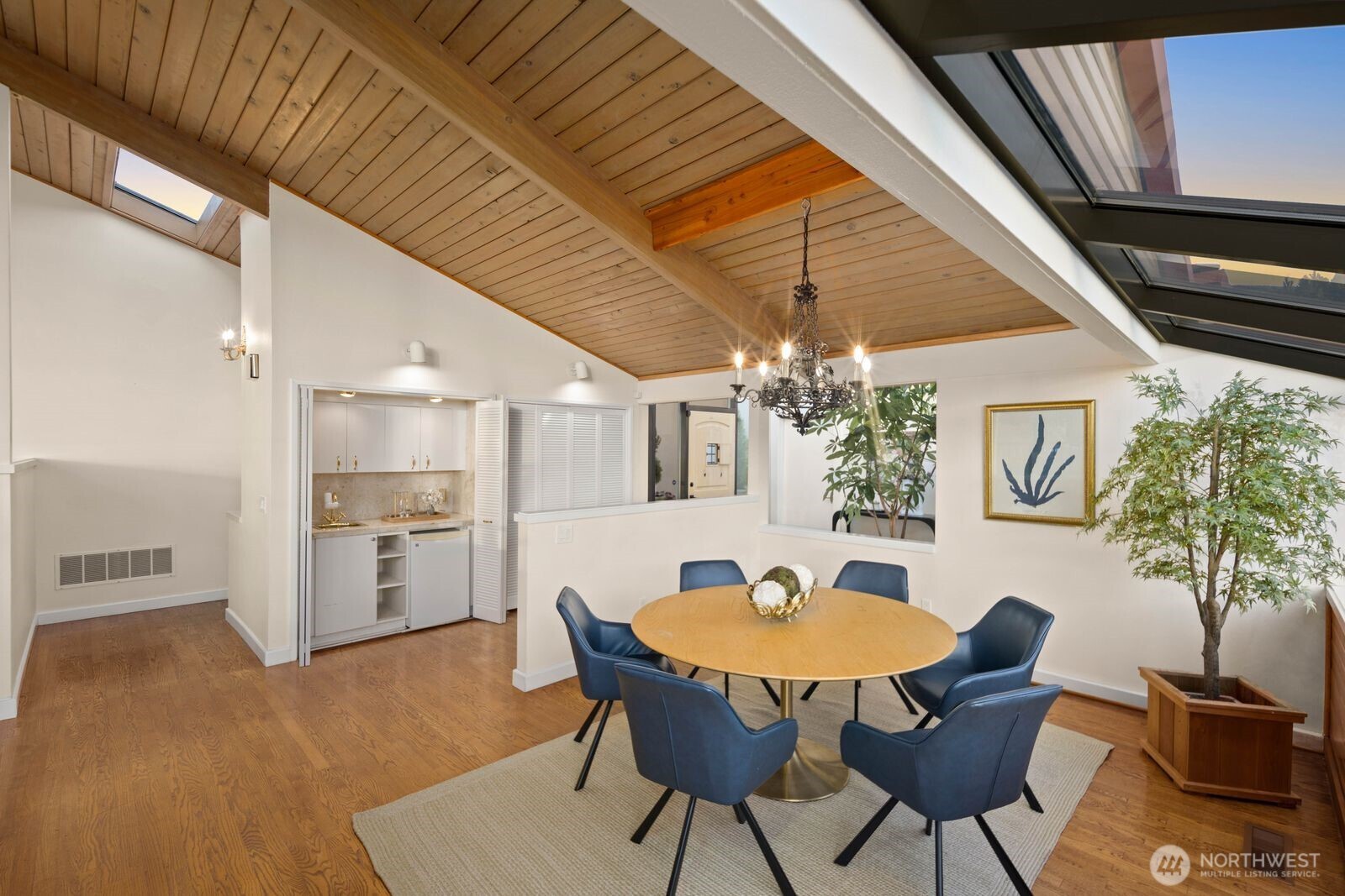 812 S Marine Hills Way Property Photo 6