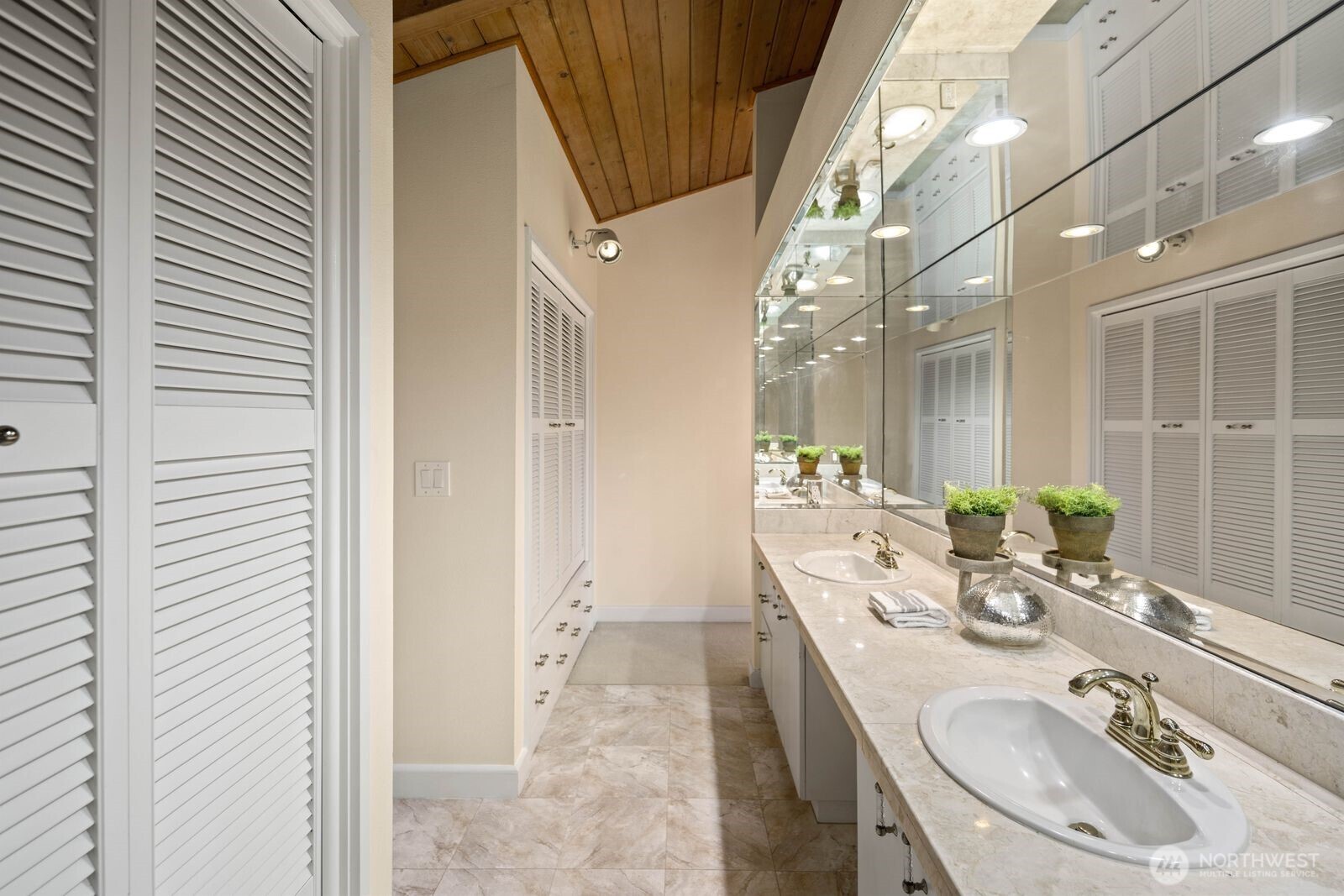 812 S Marine Hills Way Property Photo 28
