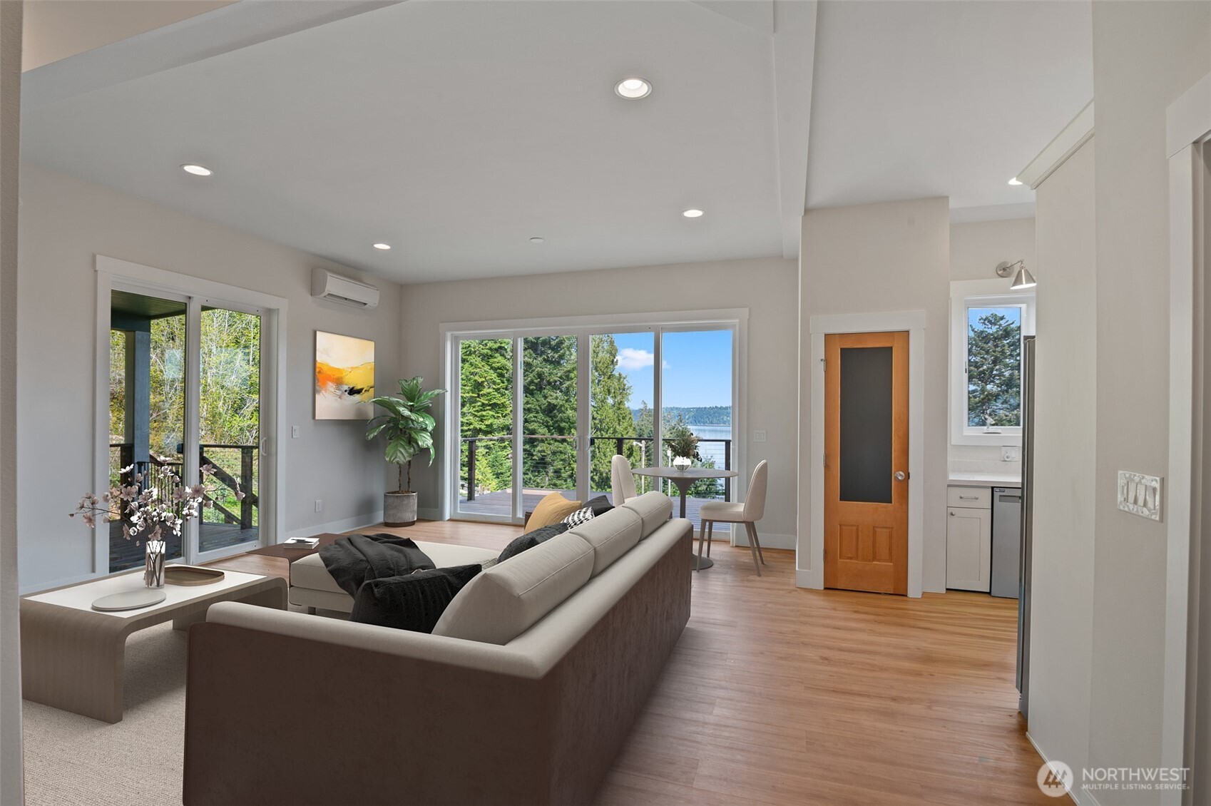 41 N Mardell Avenue Property Photo 6