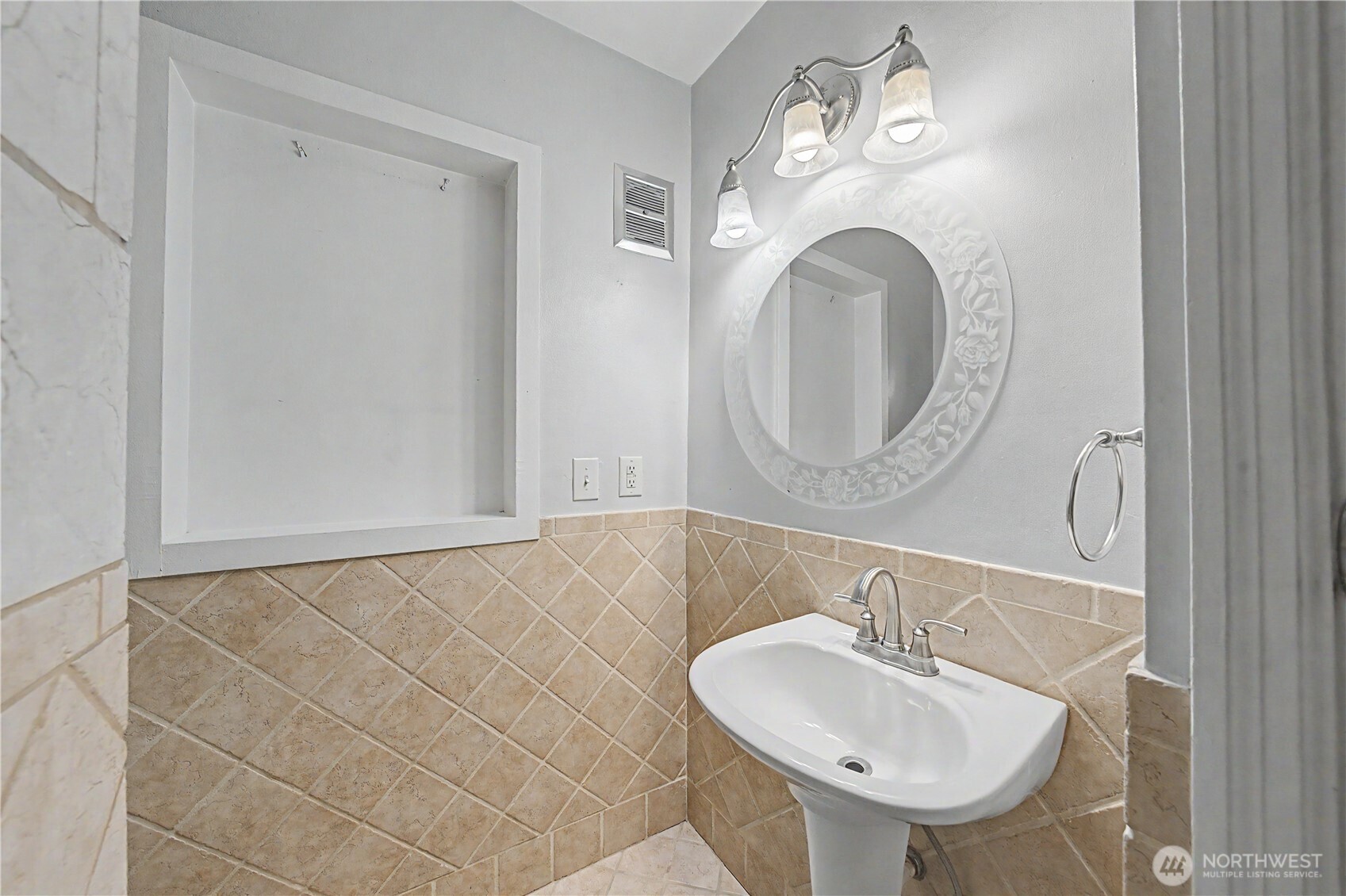 508 S Franklin Avenue Property Photo 18