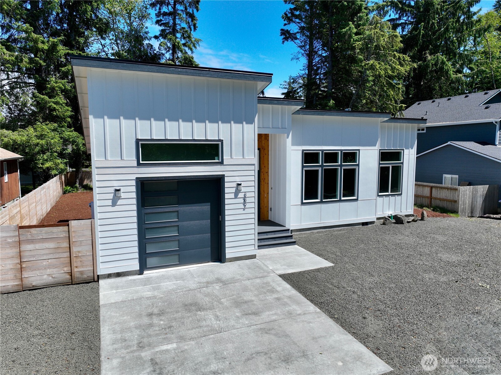 382 Lake View Loop Property Photo 5
