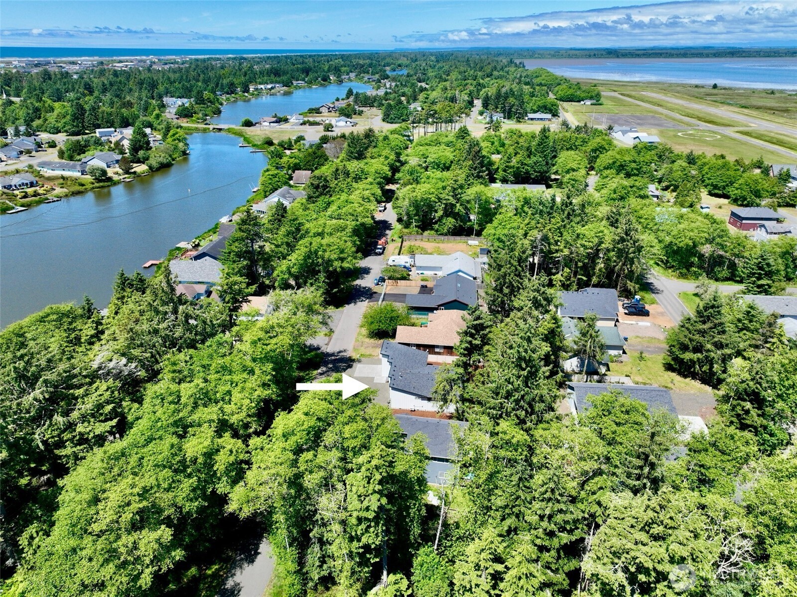 382 Lake View Loop Property Photo 10