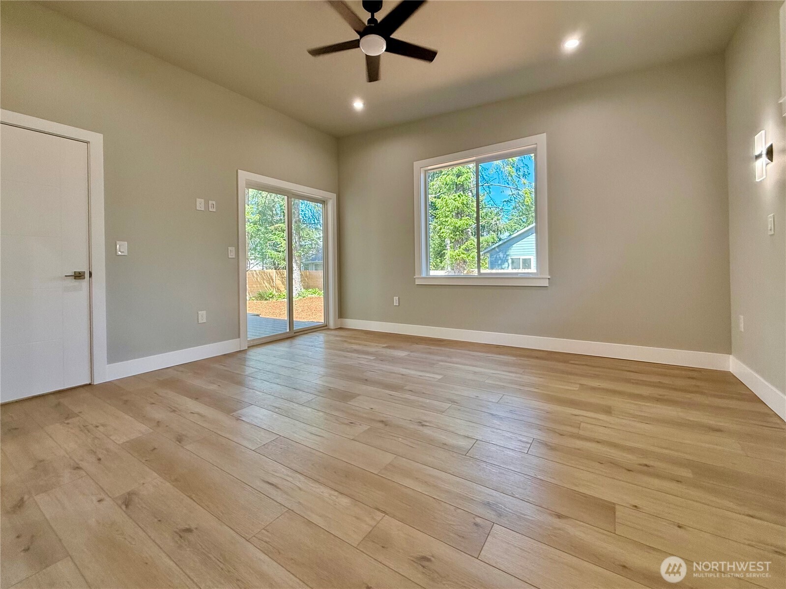382 Lake View Loop Property Photo 22