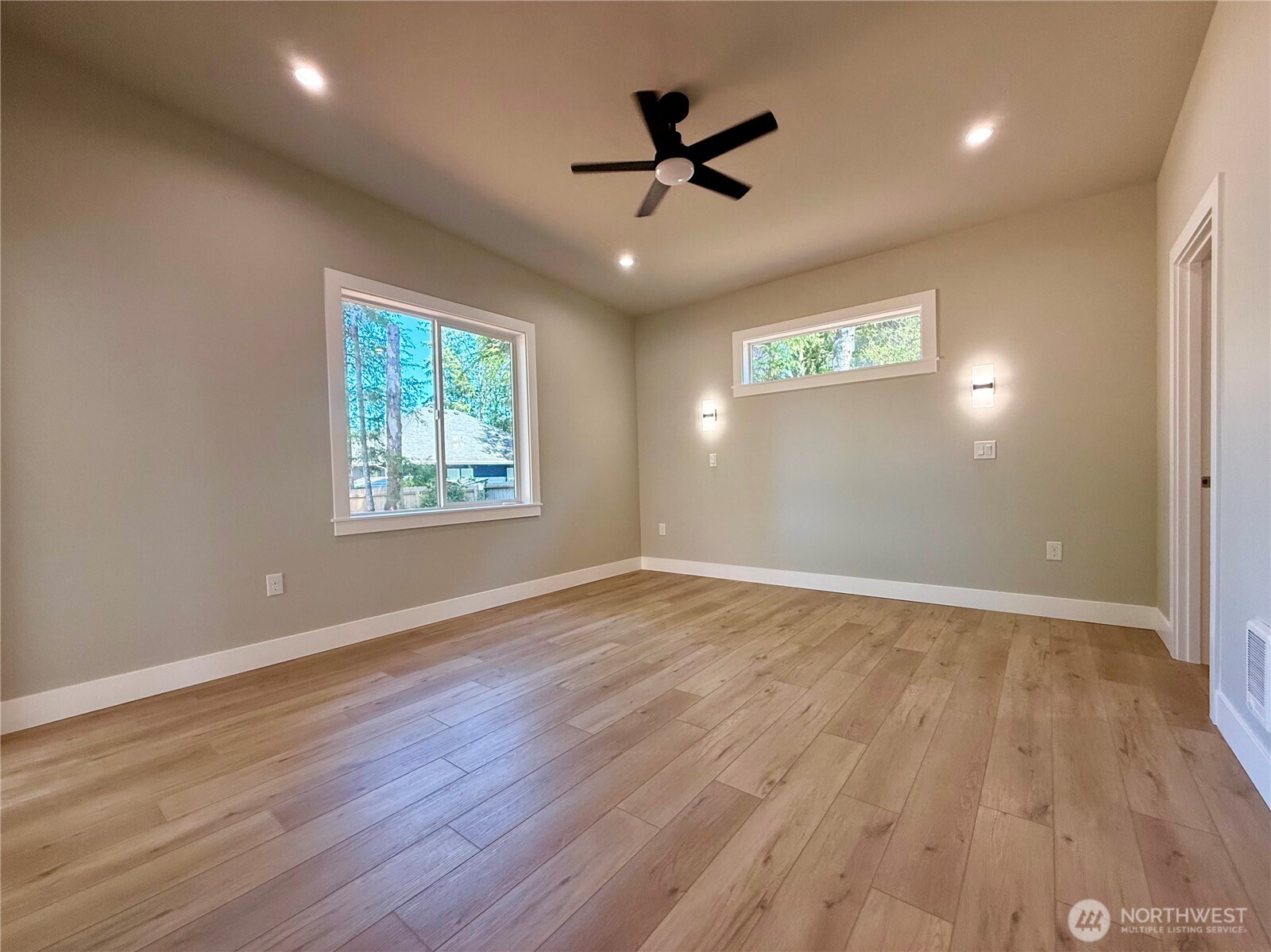 382 Lake View Loop Property Photo 23
