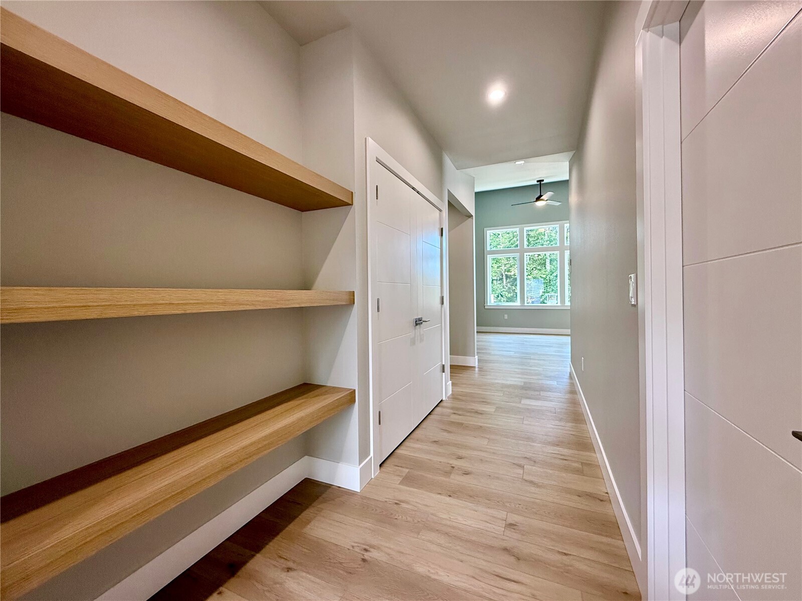382 Lake View Loop Property Photo 38