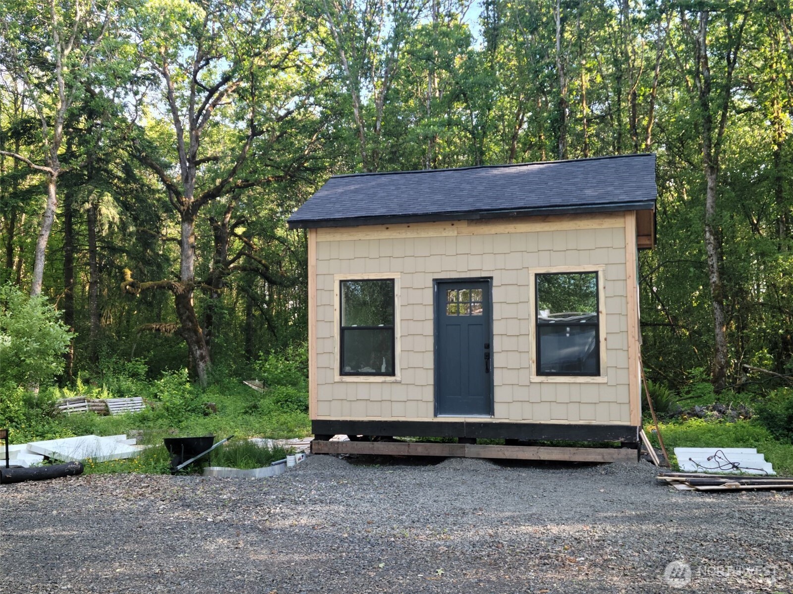 209 Frost Road Property Photo 2