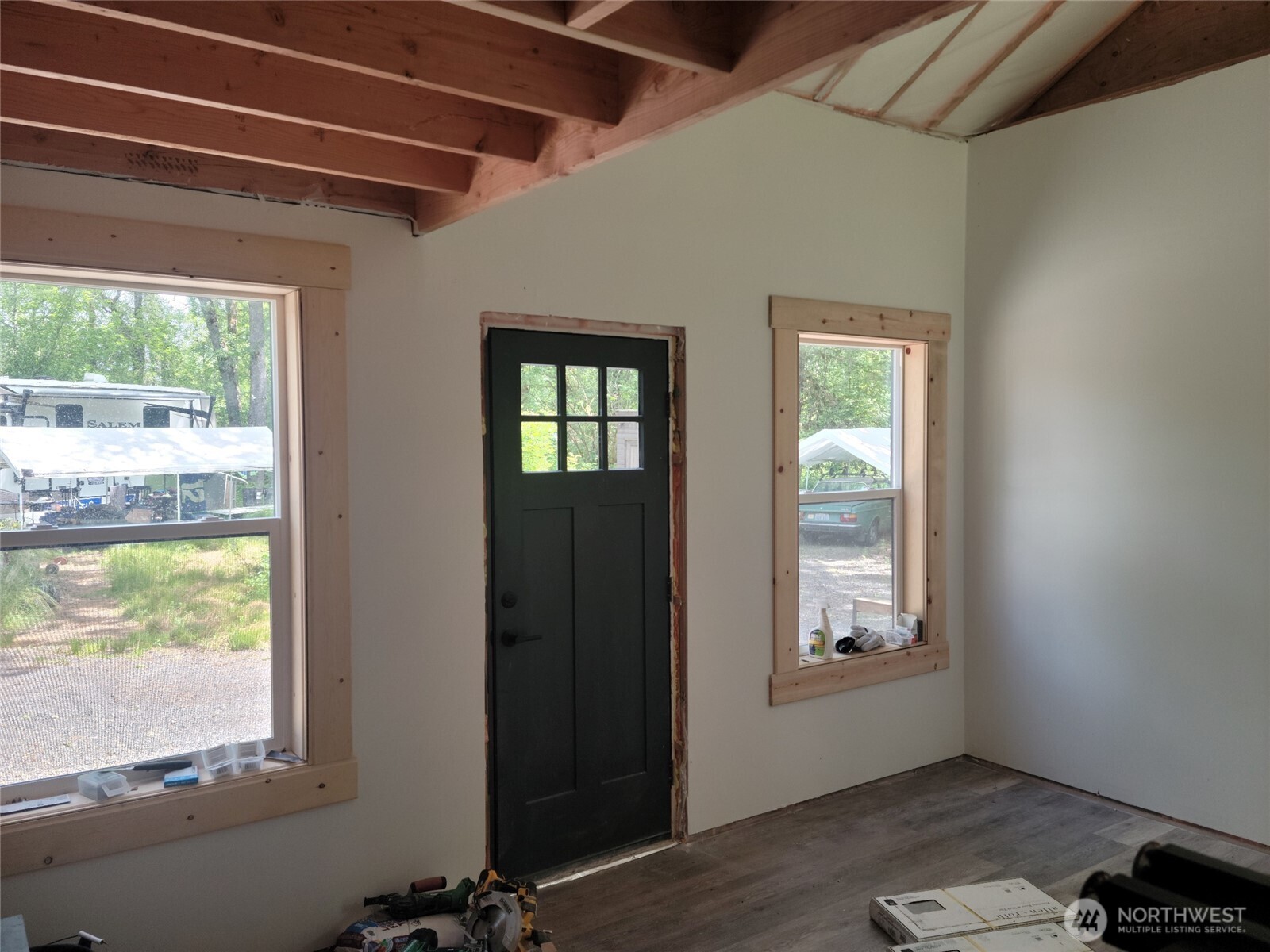 209 Frost Road Property Photo 4