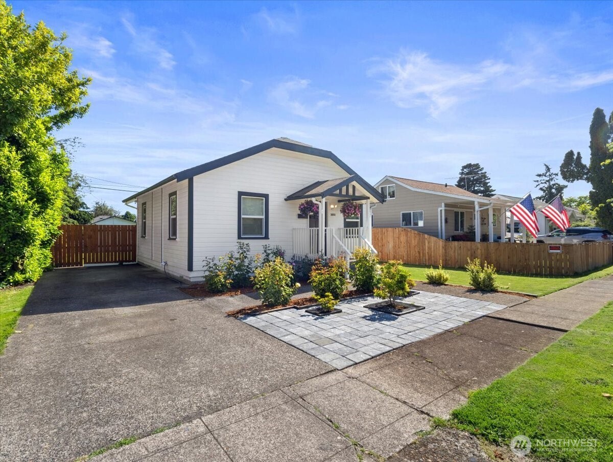 3053 Garfield Street Property Photo 5