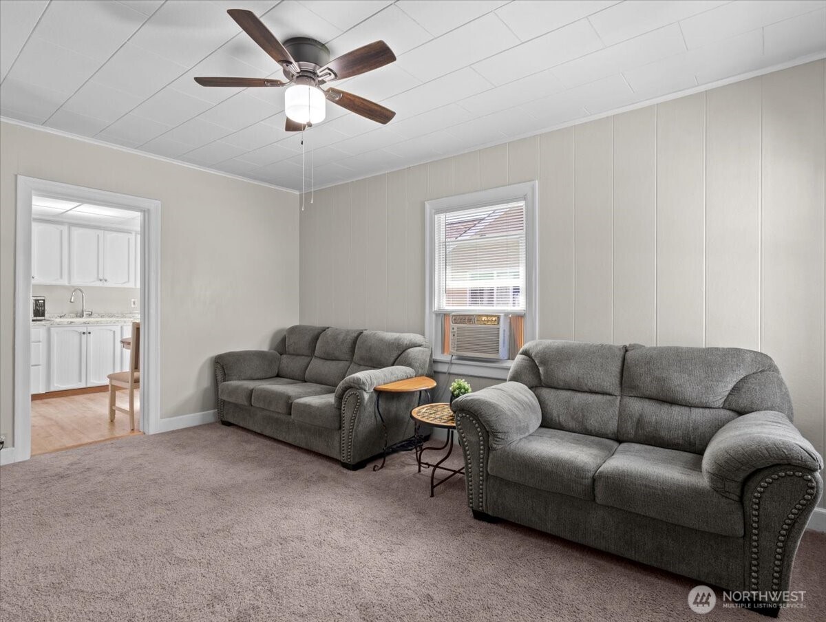 3053 Garfield Street Property Photo 8