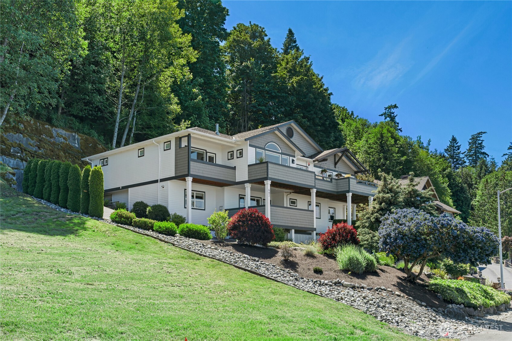 407 Vanderlin Drive Property Photo 1
