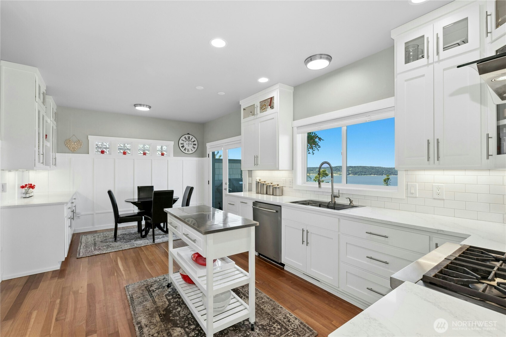 407 Vanderlin Drive Property Photo 10