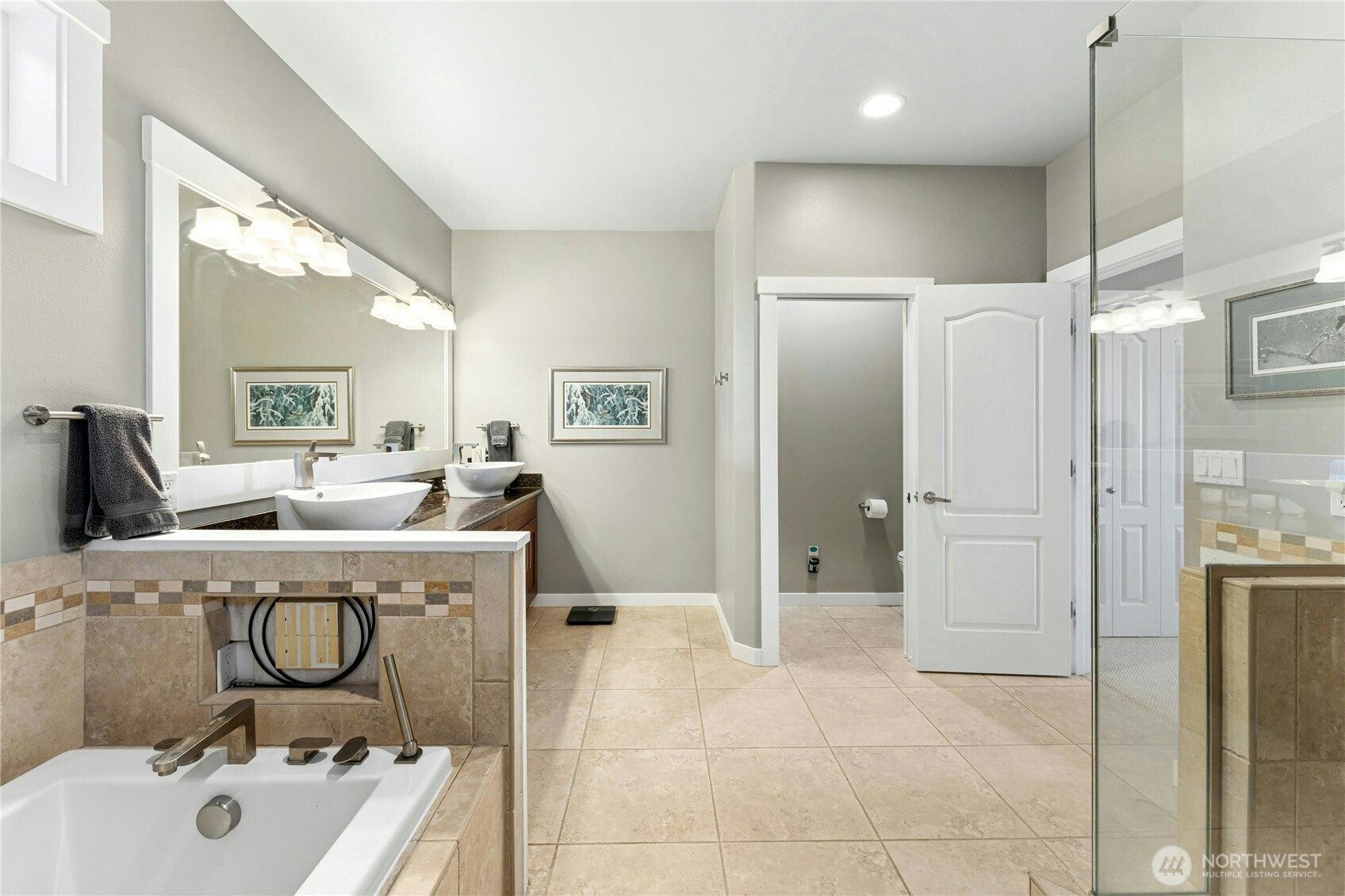 407 Vanderlin Drive Property Photo 18
