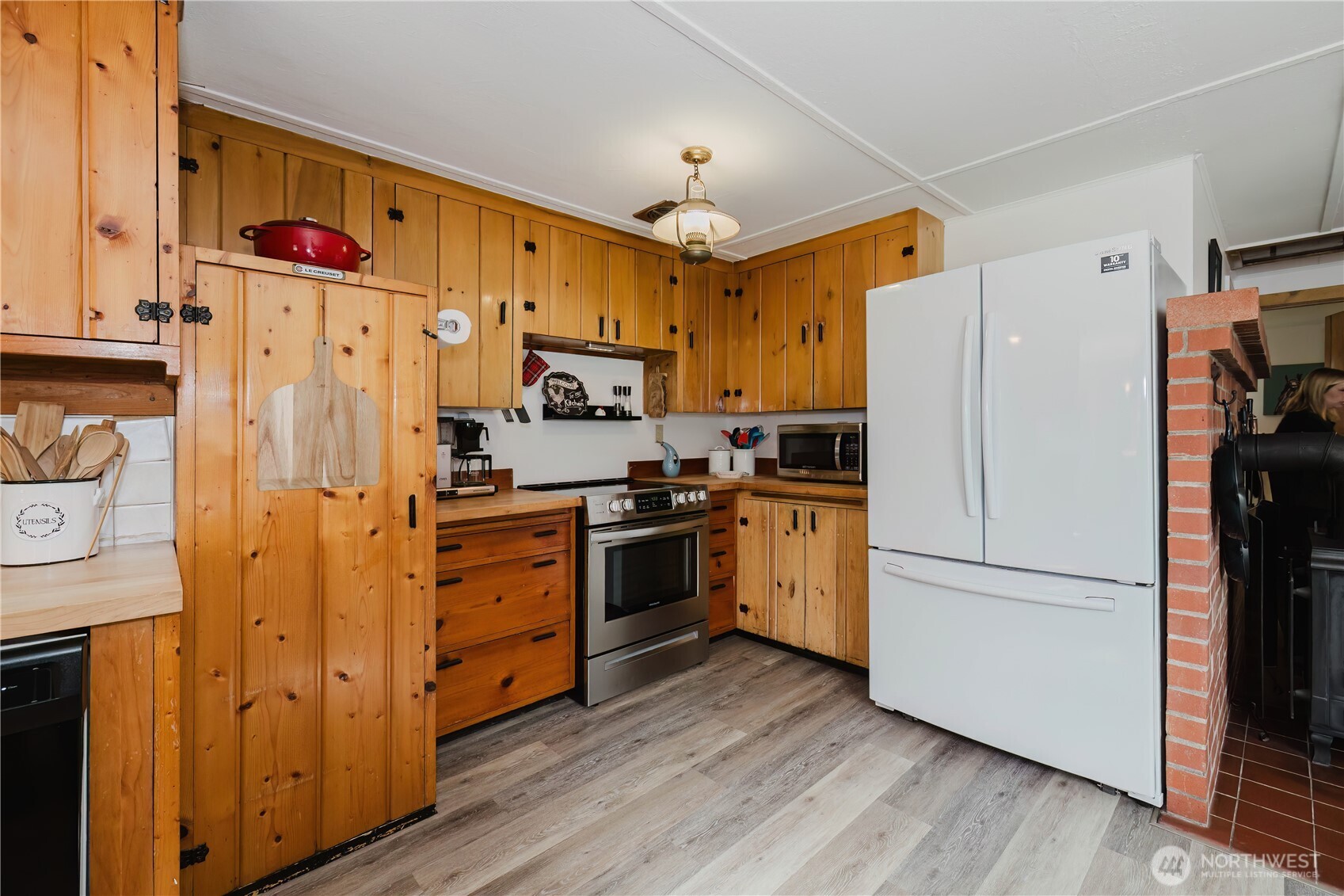 3262 Beach Drive Property Photo 14