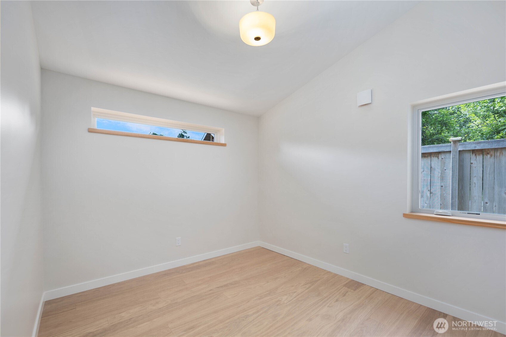 8623 30th Avenue Property Photo 5