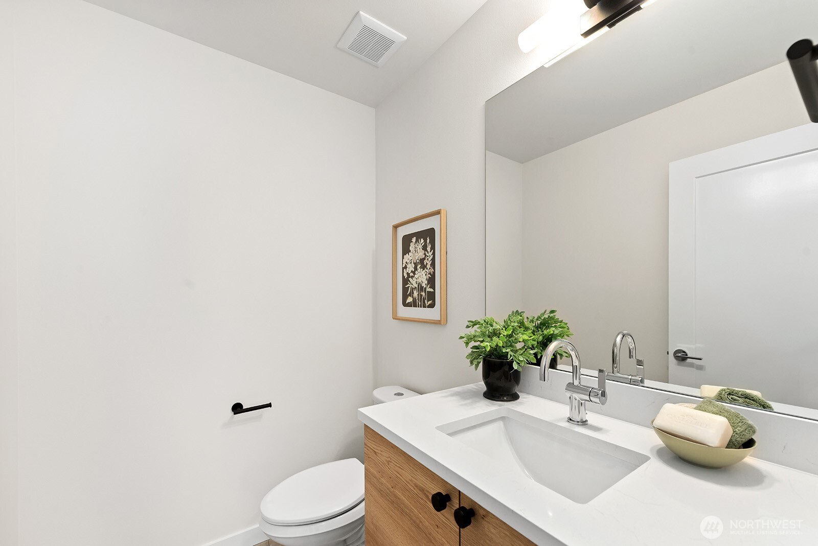 767 7th Avenue Property Photo 26