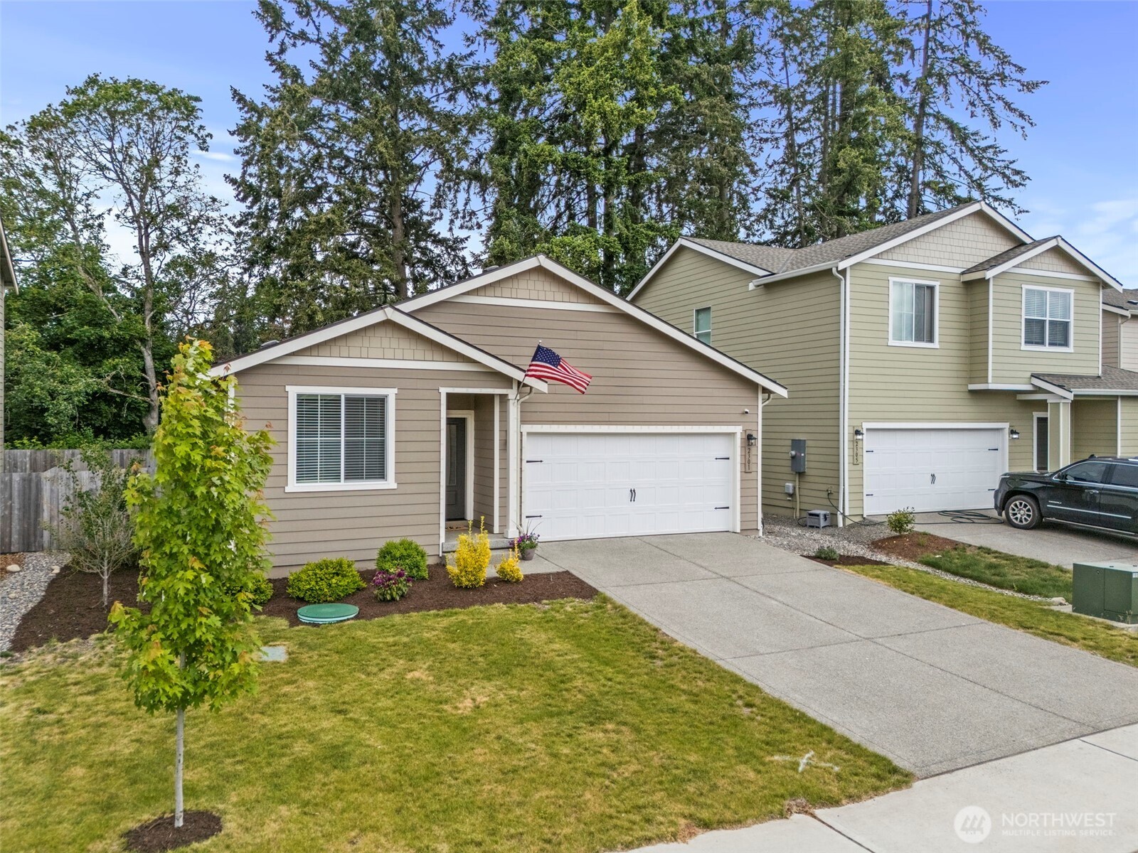 2301 158th Street Ct Property Photo 4