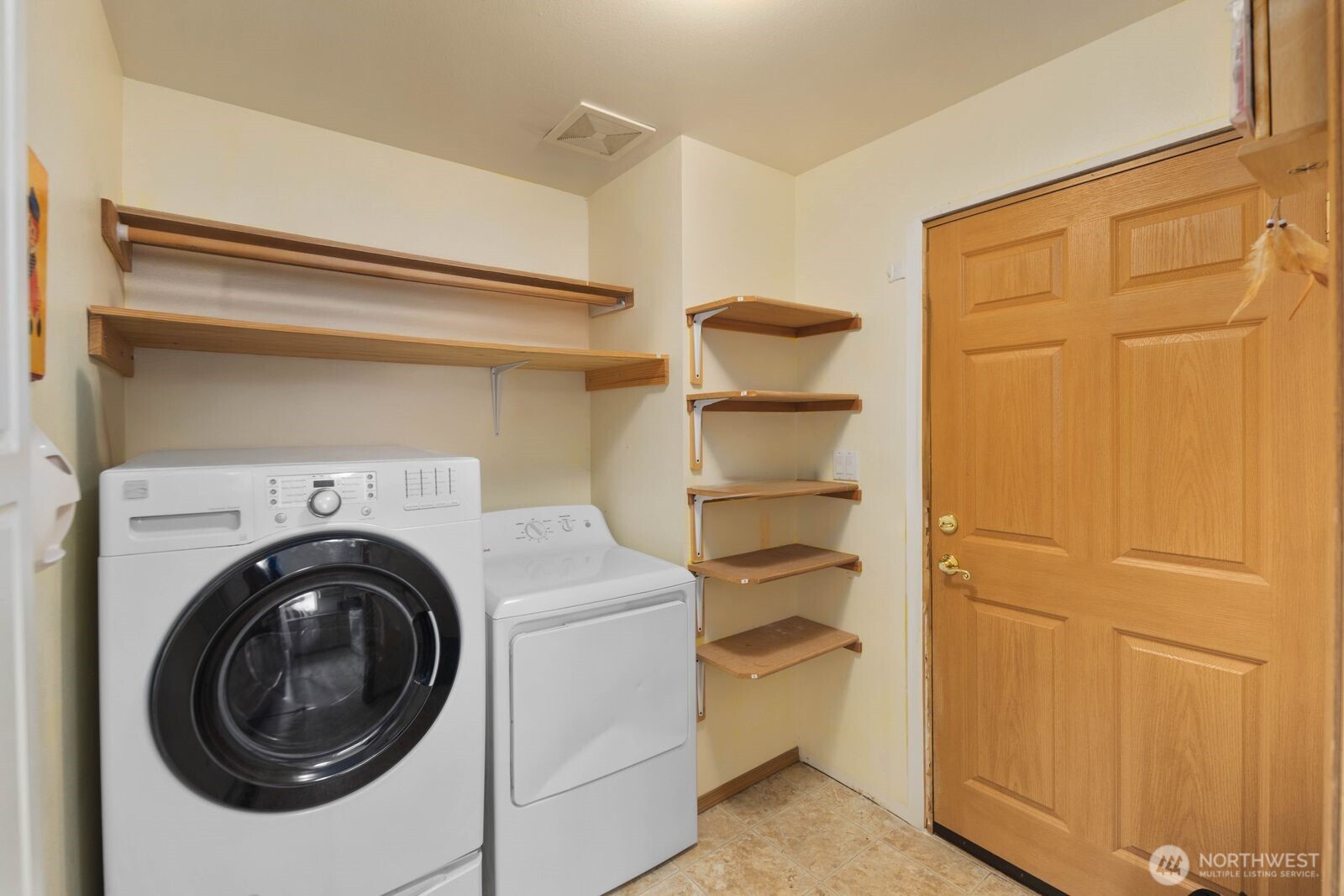2220 Williams Road Property Photo 17