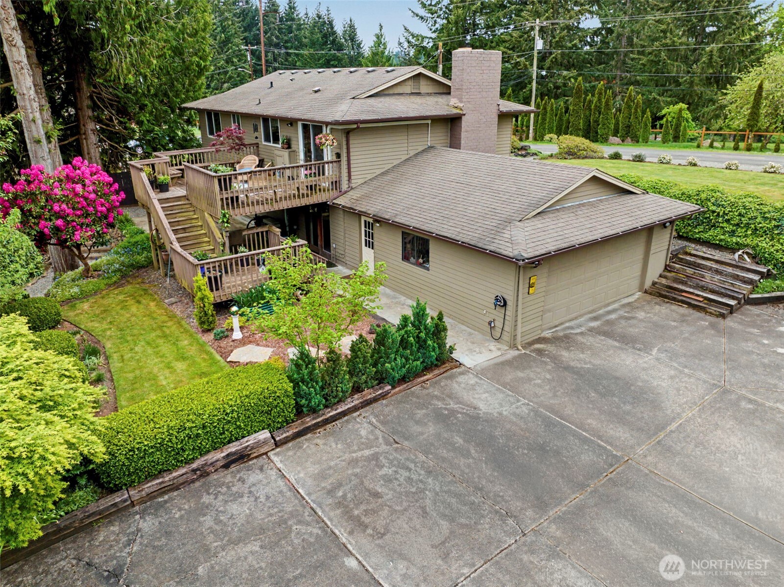 1611 Ham Hill Road Property Photo 3