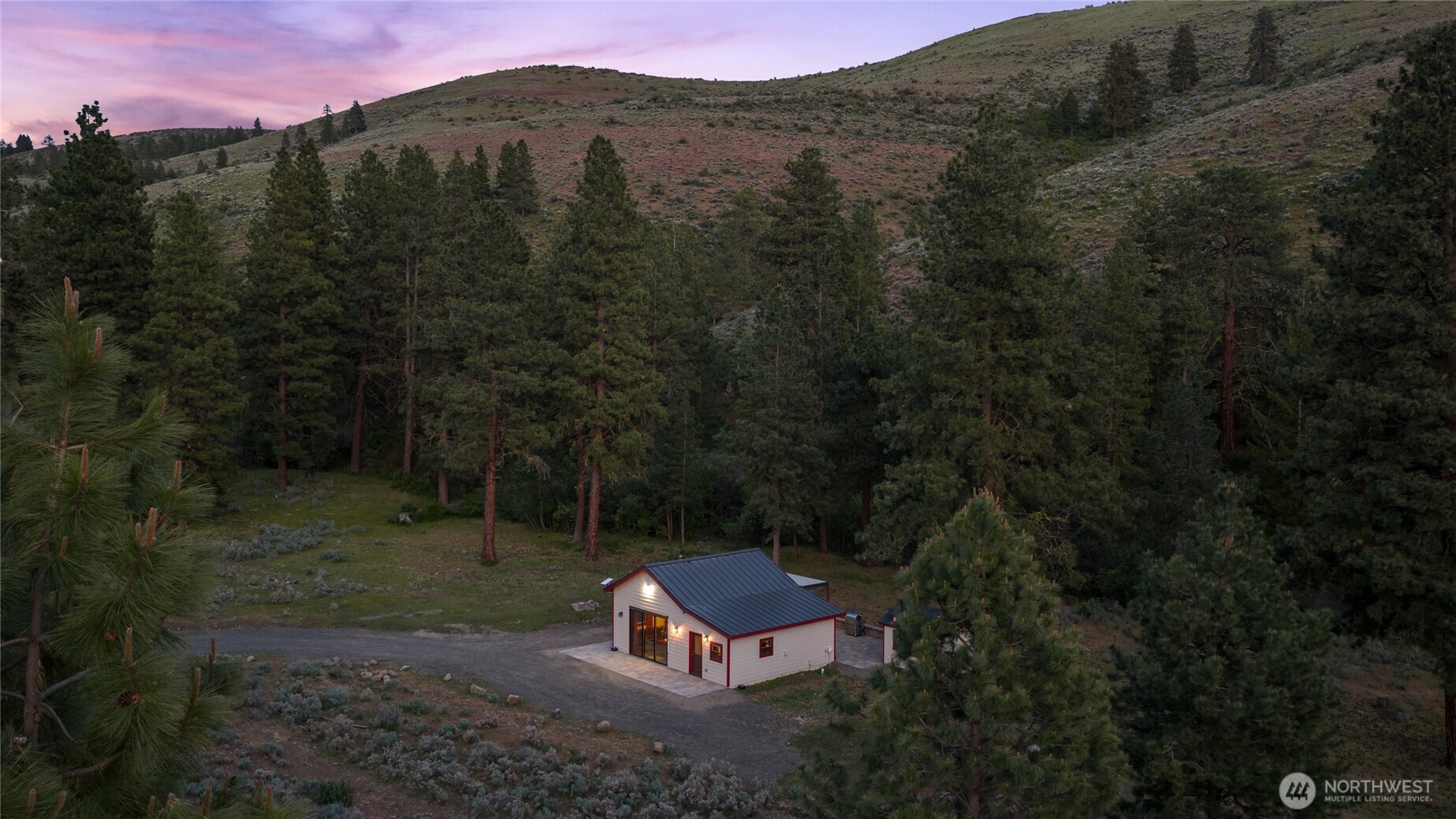 6750 Secret Canyon Road Property Photo 4