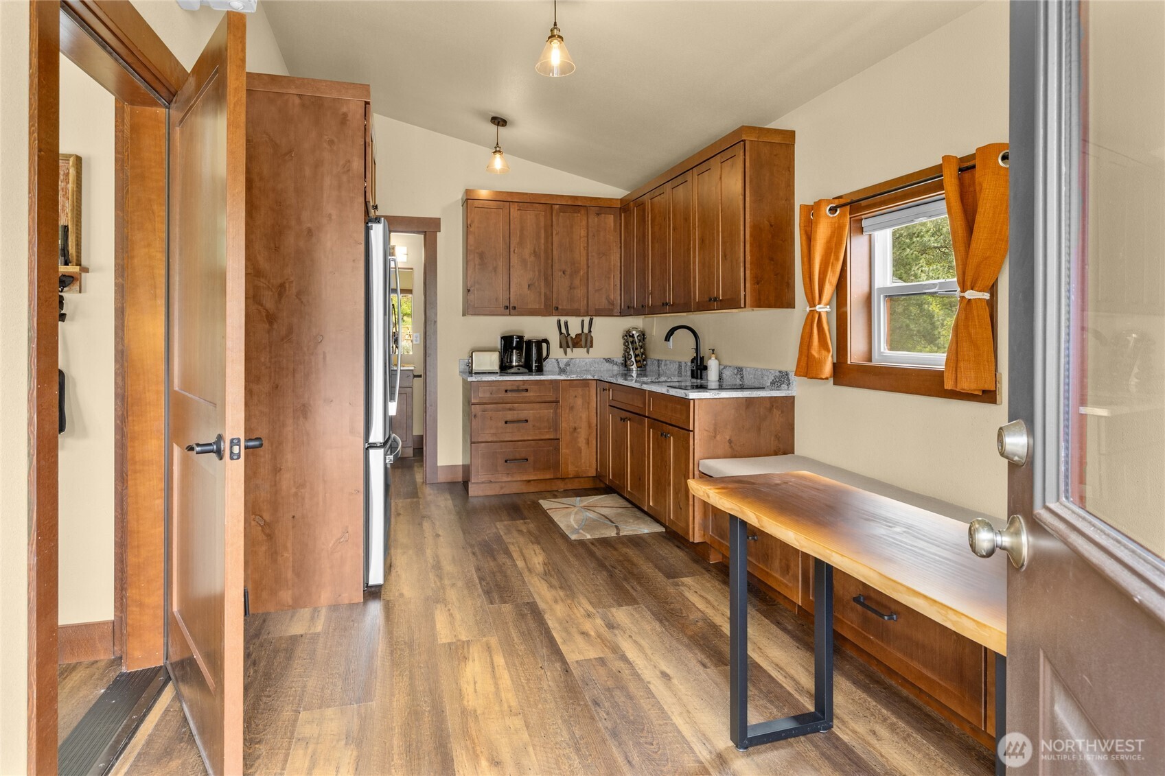 6750 Secret Canyon Road Property Photo 8