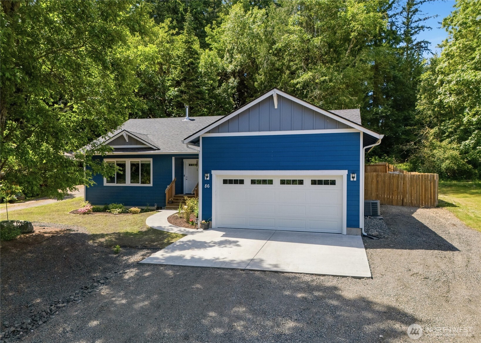 86 Rainier Lane Property Photo 1