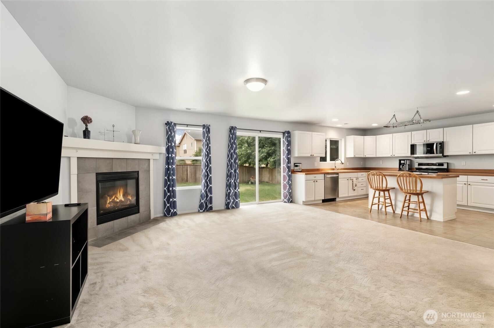 18412 95th Avenue Ct Property Photo 6