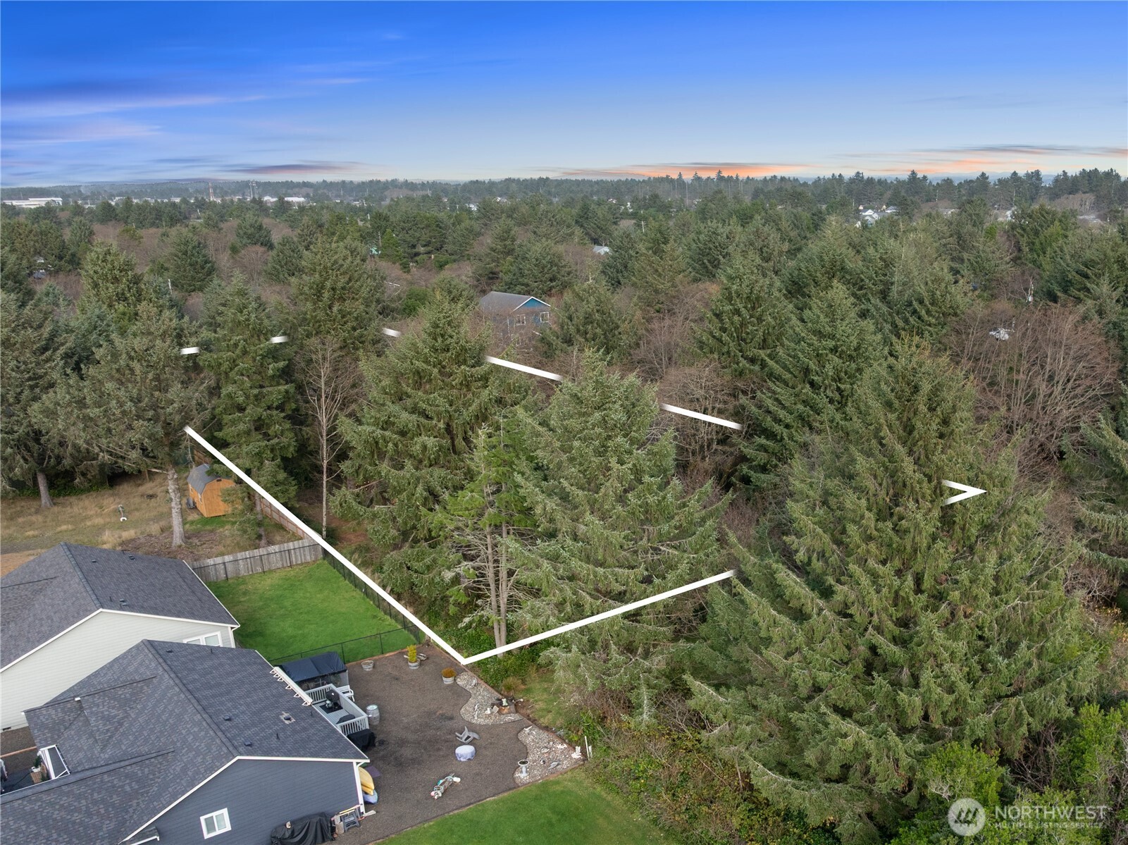 337 Mast Ave Nw Property Photo 13