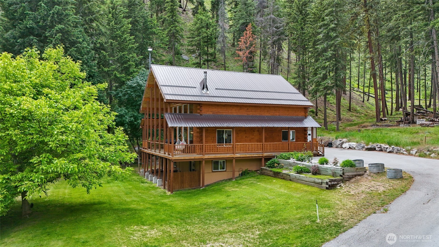 11125 Entiat River Road Property Photo 2