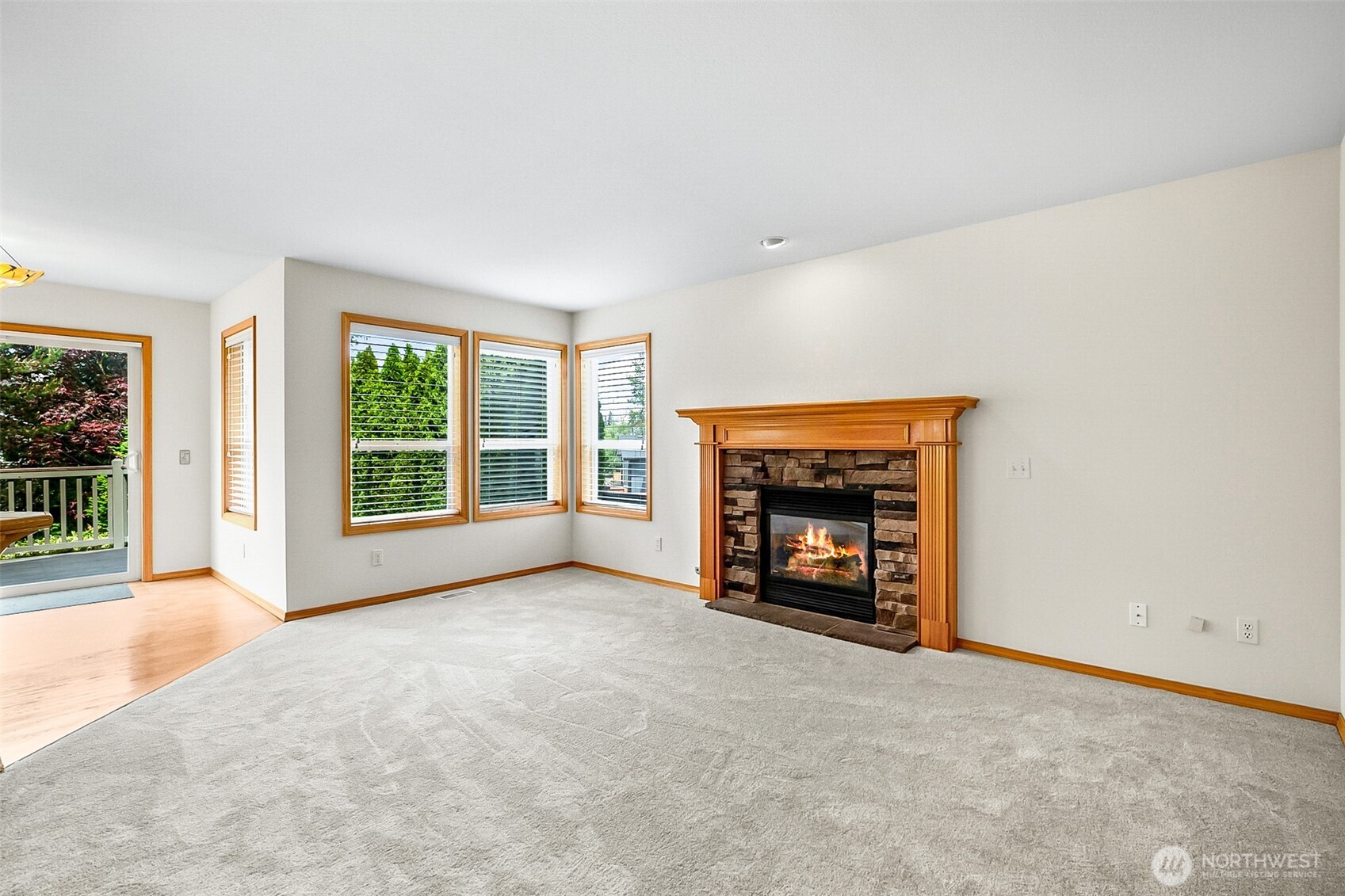 18410 11th Drive Property Photo 11