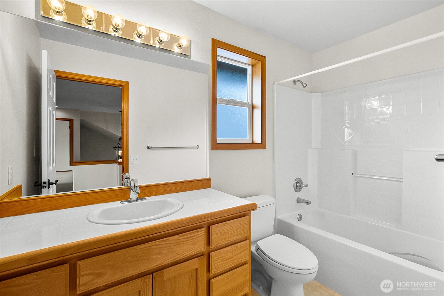 18410 11th Drive Property Photo 16