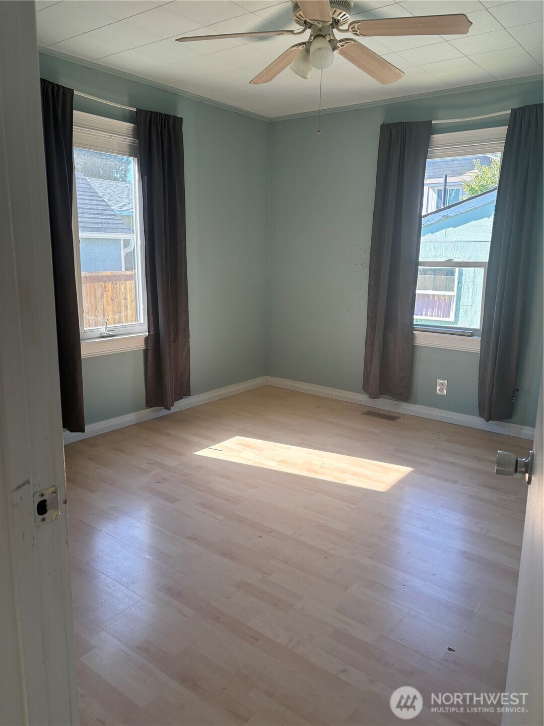 1509 Everett Street Property Photo 6