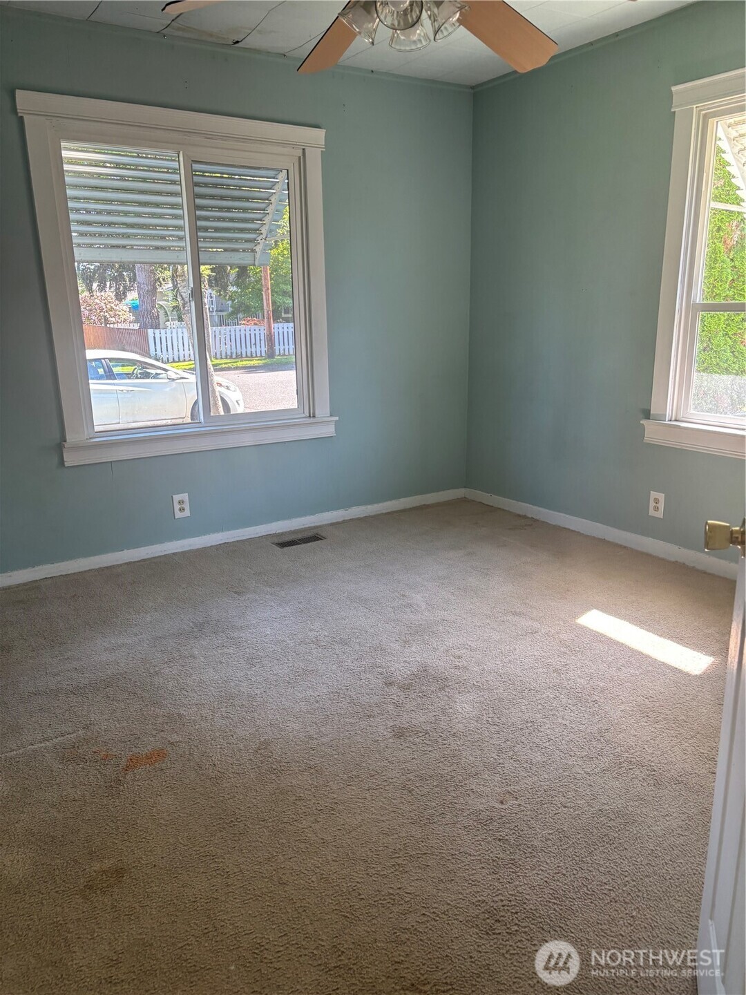1509 Everett Street Property Photo 7