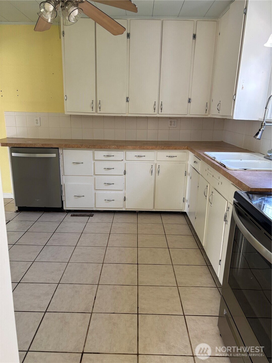1509 Everett Street Property Photo 9