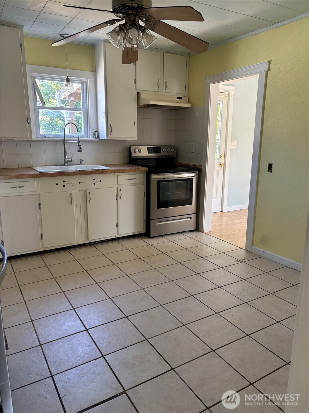 1509 Everett Street Property Photo 10