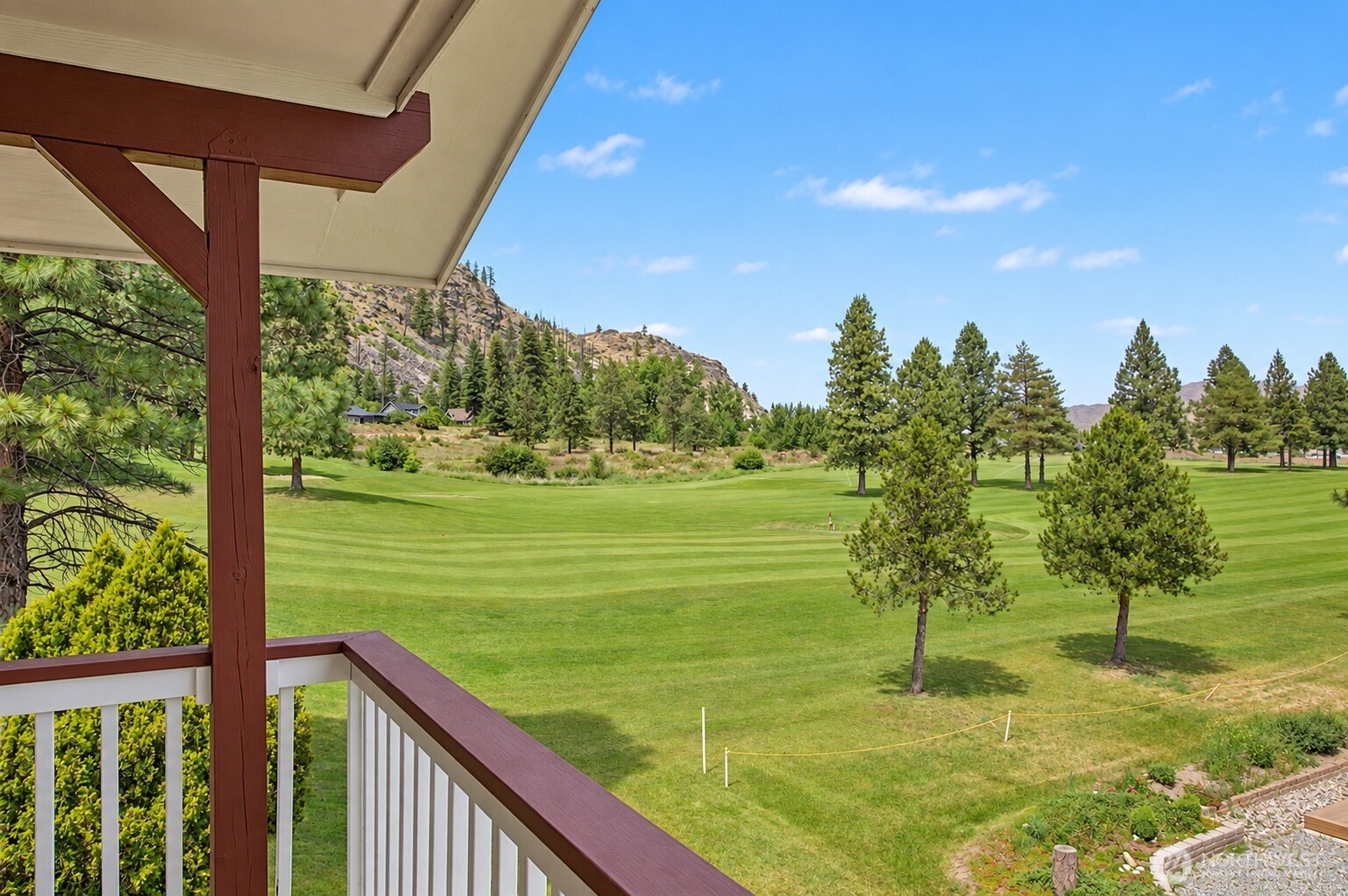81 Golf Course Drive Property Photo 1