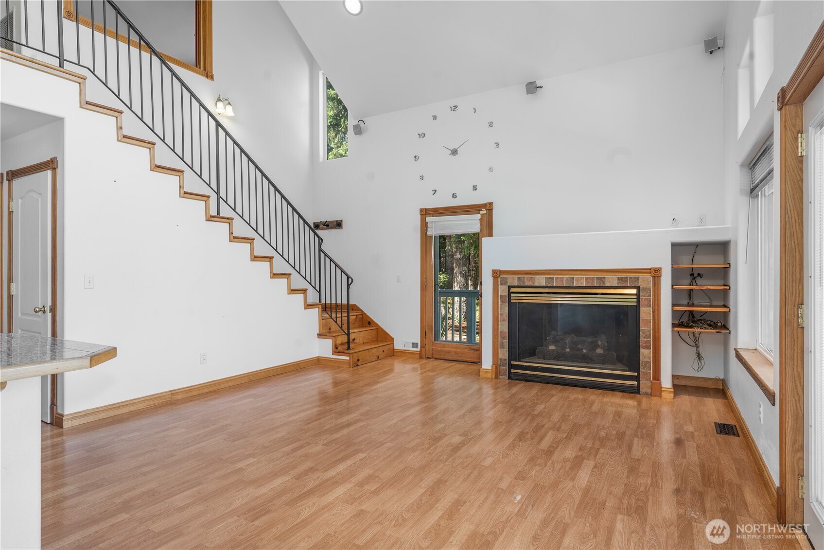 110 E Glacier Crest Road Property Photo 7
