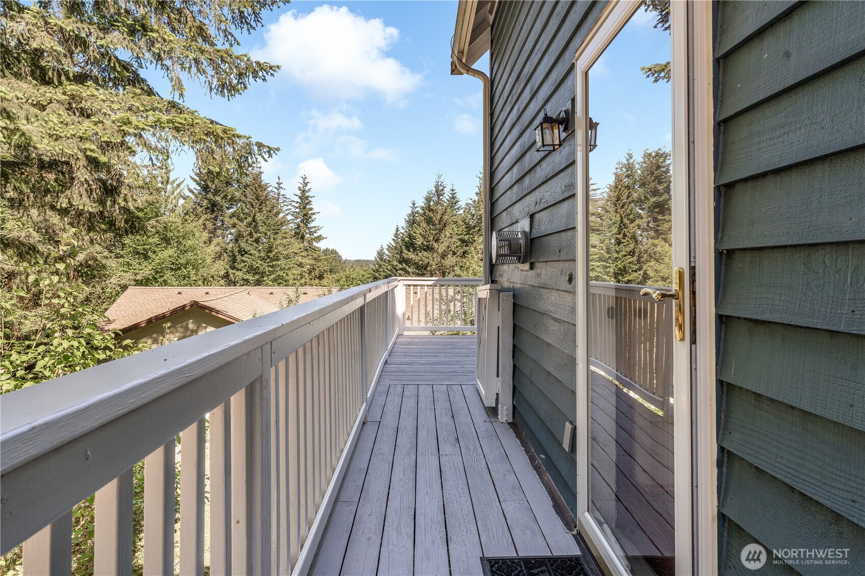 110 E Glacier Crest Road Property Photo 18