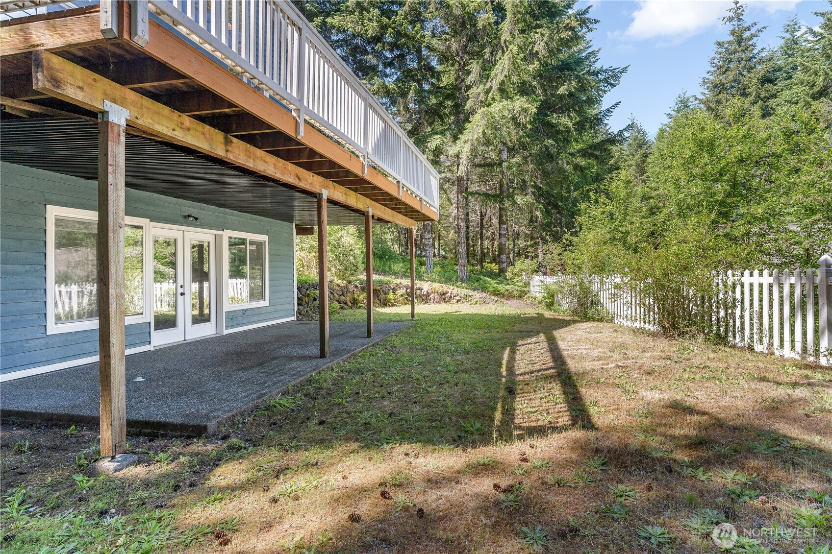 110 E Glacier Crest Road Property Photo 23