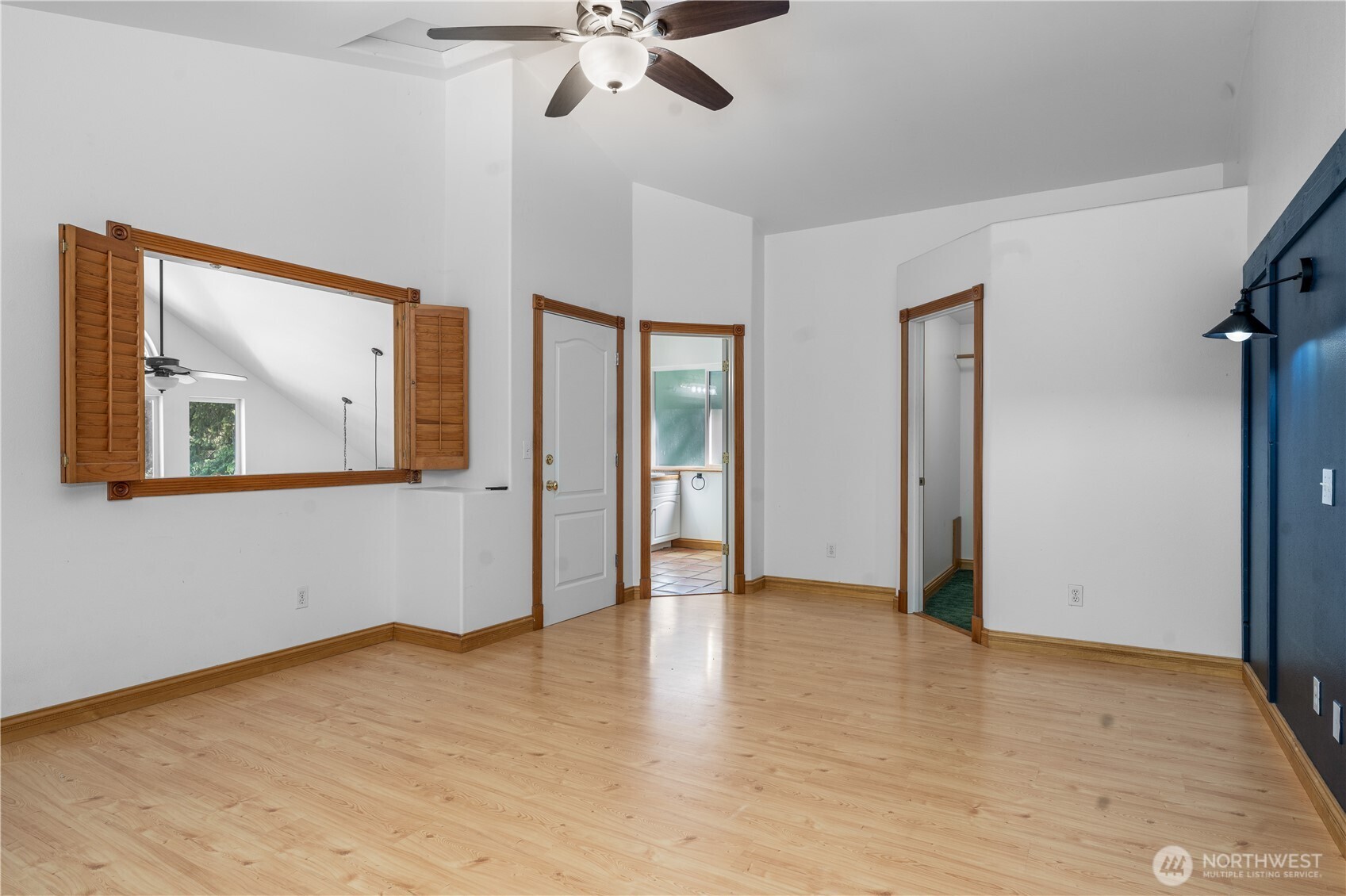 110 E Glacier Crest Road Property Photo 28