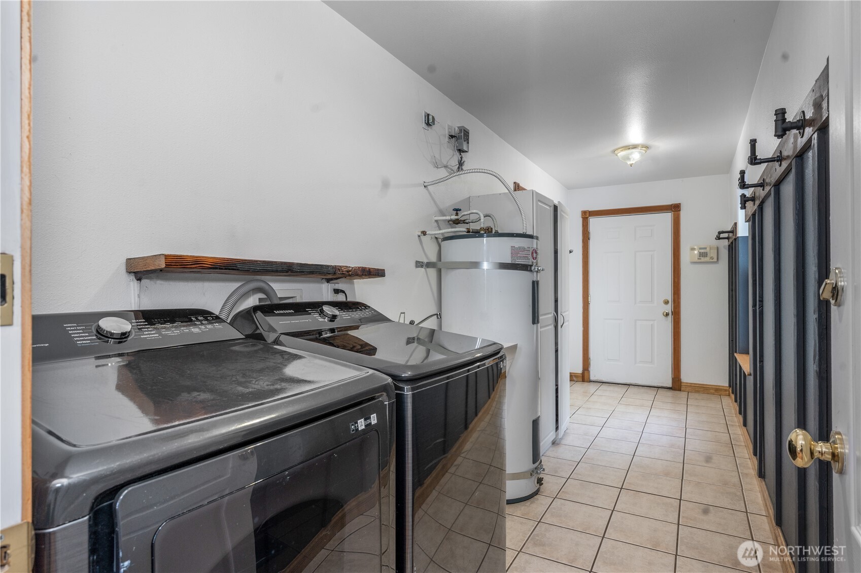110 E Glacier Crest Road Property Photo 32